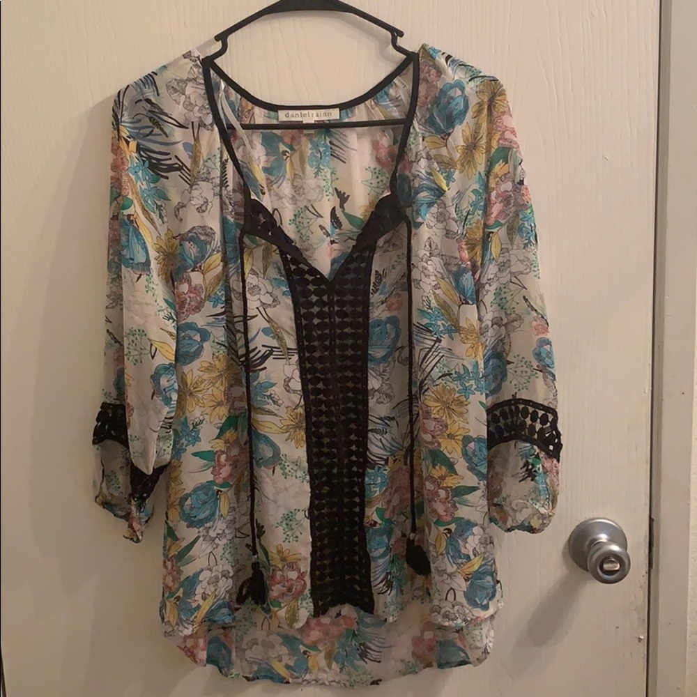 Women’s Blouse Size S